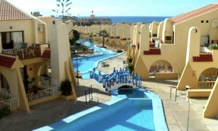 Green Sea Apartment Адехе