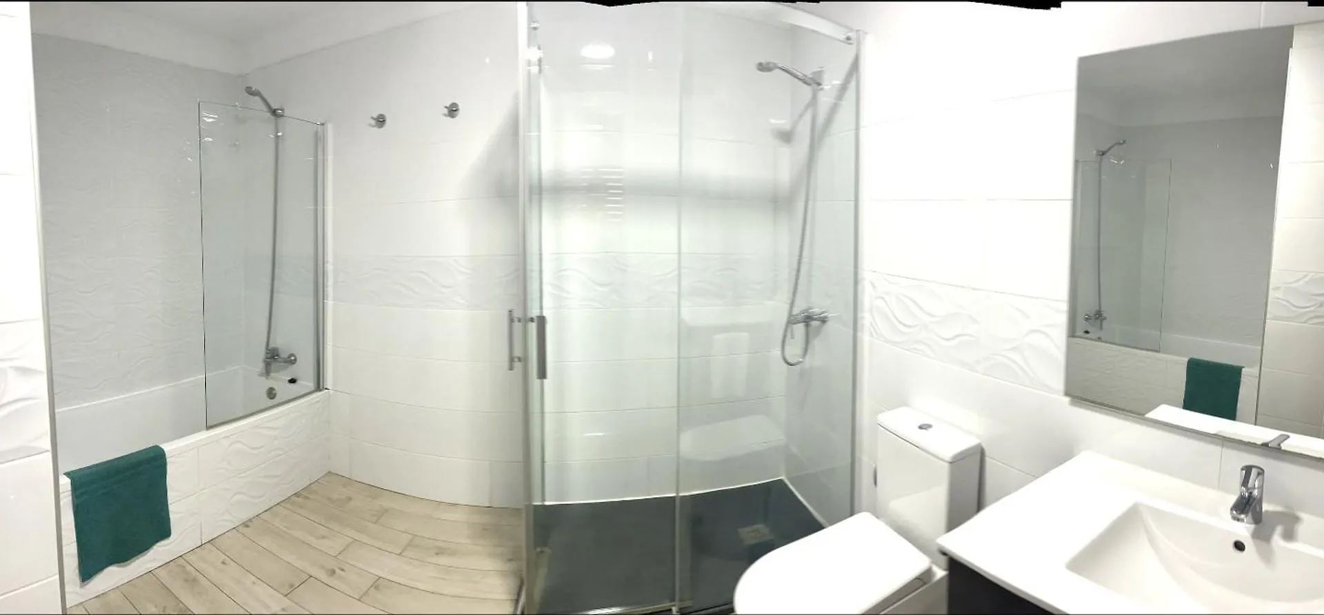 Green Sea Apartment Адехе 0*,
