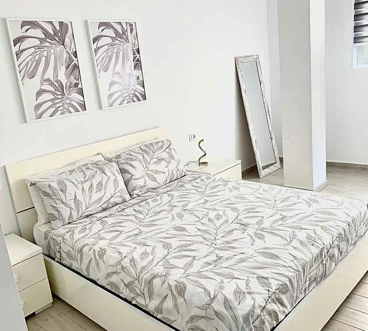 Green Sea Apartment Адехе